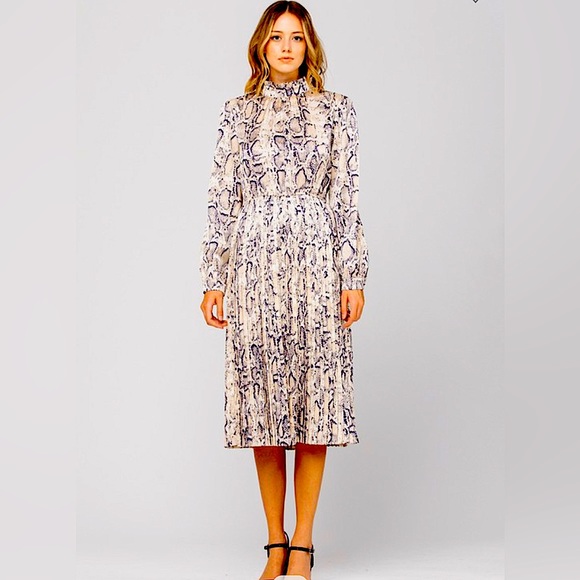 Python Midi long sleeve Dress - Picture 3 of 4
